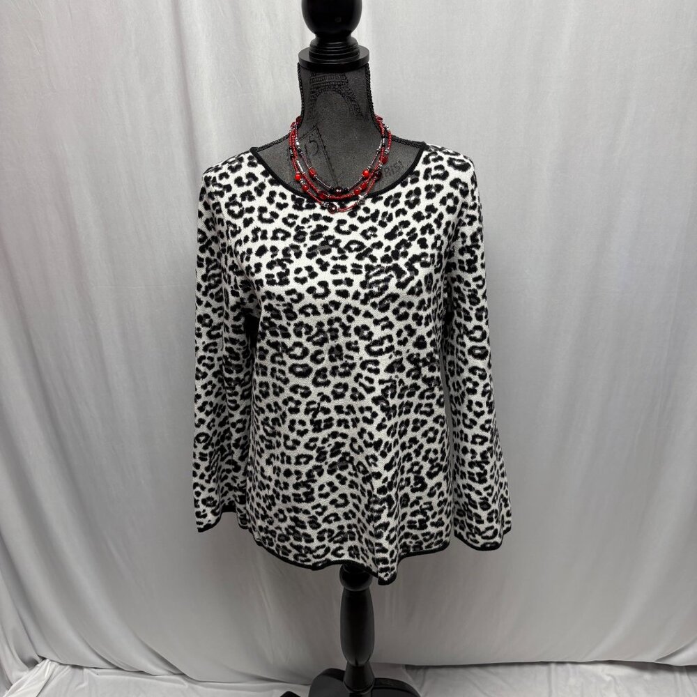 Ann Taylor Leopard Print Long Sleeve Sweater Womens Size Large Pullover Mob Wife